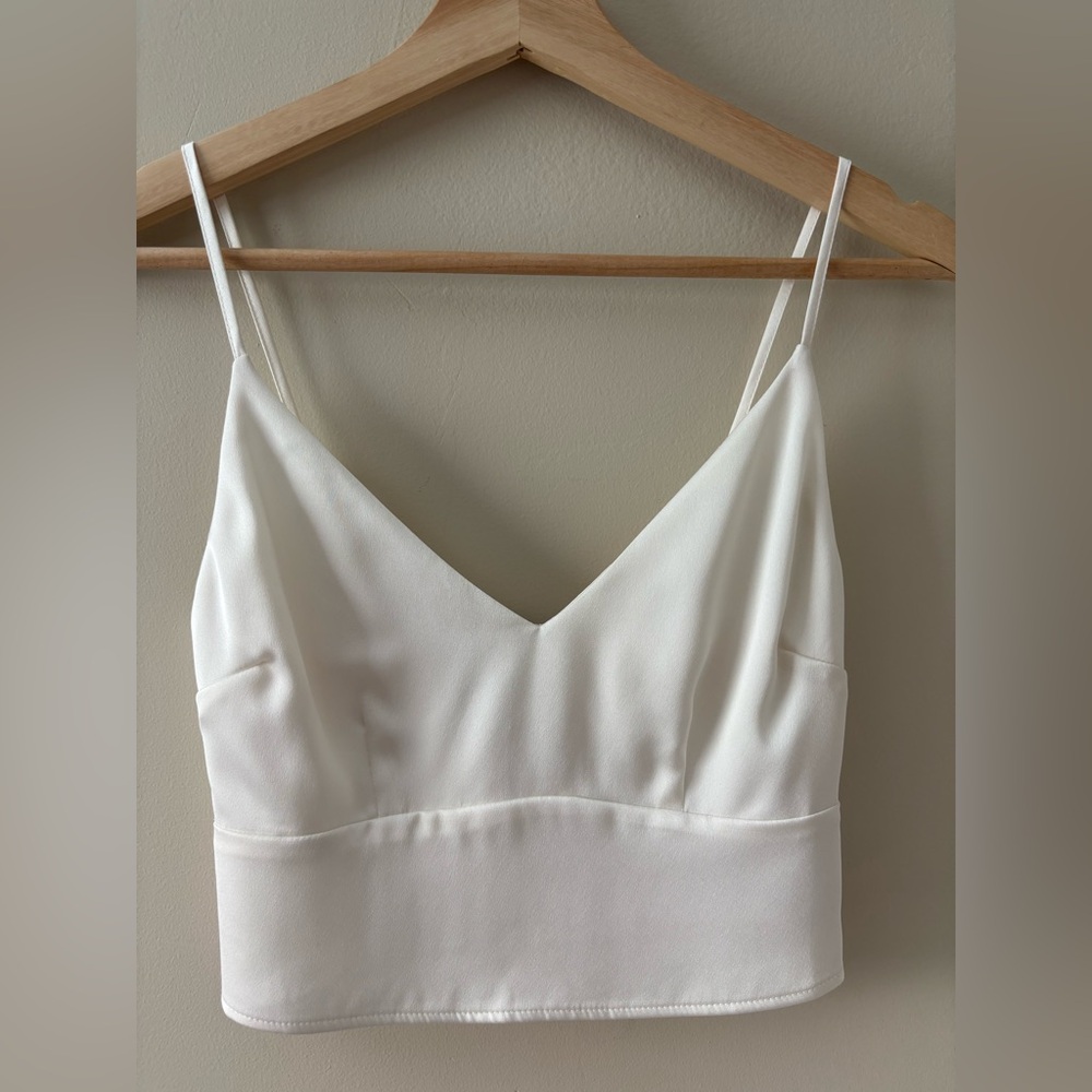 Abercrombie and Fitch - V Neck Satin Cropped Tank - XS